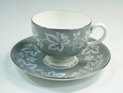  小枝フルーツバスケット 廃盤 アンティーク ウェッジウッド Wedgwood 小枝フルーツバスケット 廃盤 アンティーク ウェッジ