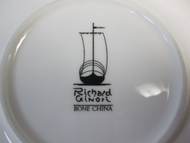 リチャードジノリ　Richard Ｇinori　ラゴホワイト　ティーカップ＆ソーサー　【新品】