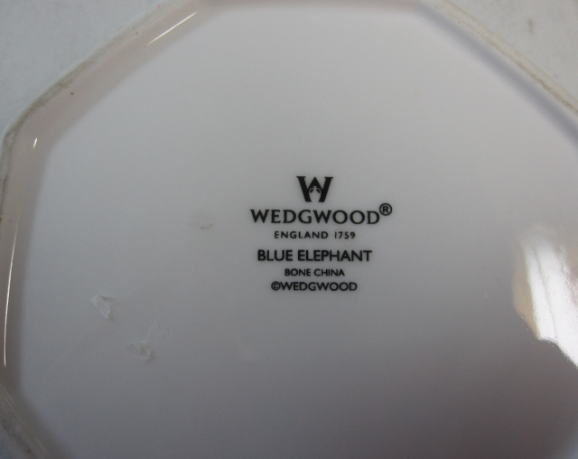 ウェッジウッド Wedgwood ブルーエレファント オクタゴナルボックス 【ウェッジウッド廃盤品/個数限定】