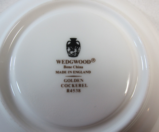【美品】ウェッジウッド★ゴールデンコックレル★デザート皿1枚　お箱無し WEDGWOOD - 【レア美品】ウェッジウッド☆ゴールデンコックレル