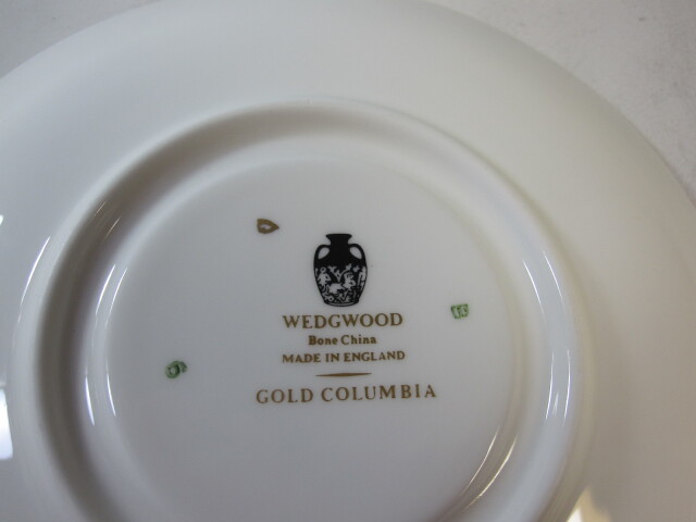 ウェッジウッドWedgwood  コロンビアホワイト＆ゴールド  ピオニー ティーカップ＆ソーサー【ウェッジウッド廃盤品/個数限定】