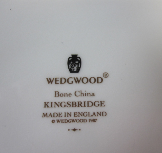 ウェッジウッド Wedgwood キングスブリッジ　２０ｃｍプレート　【ウェッジウッド廃盤品/個数限定】