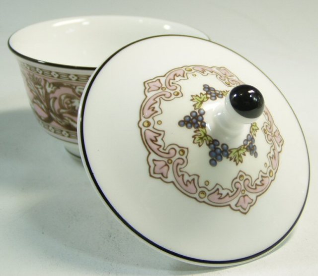 ウェッジウッドWedgwood フロレンティーンピンク オリエンタル